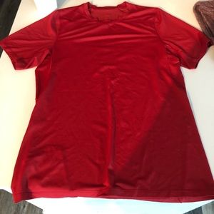 Men’s lululemon shirt